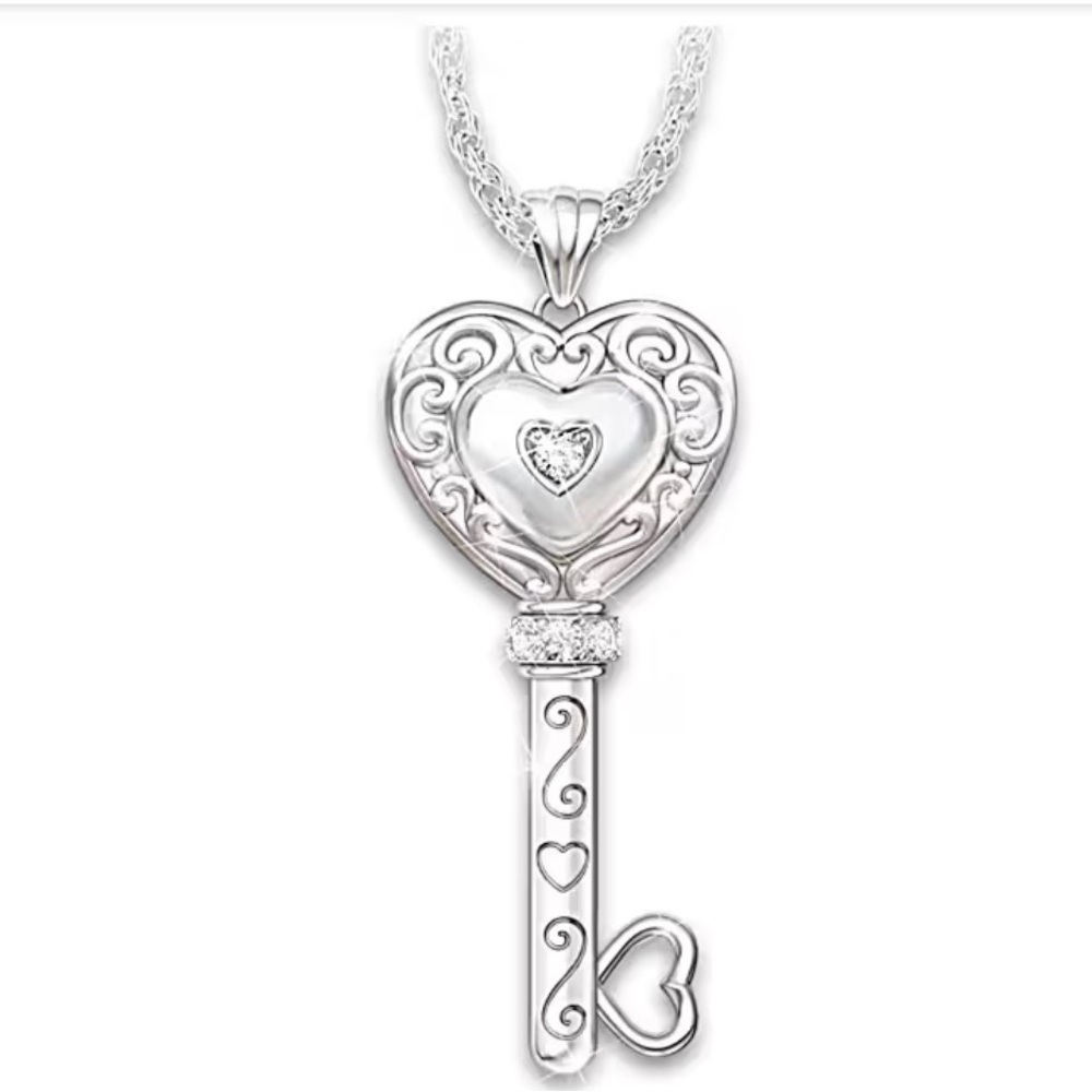 The Bradford Exchange Daughter Diamond Necklace Engraved "Linda" - Silver Key